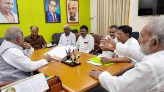 Memorandum to Bihar Government demanding land reform