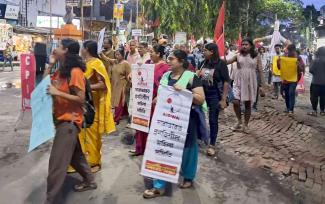 protest-in-front-of-manipur-bhavan-in-kolkata
